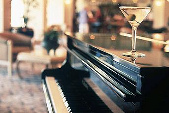 Sheraton piano bar